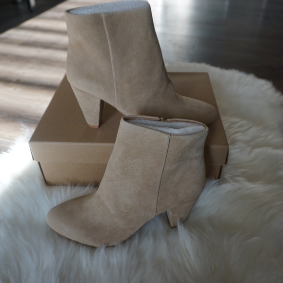 Lucky Brand Sario Boots booties Suede $100 MSRP - Picture 3 of 4